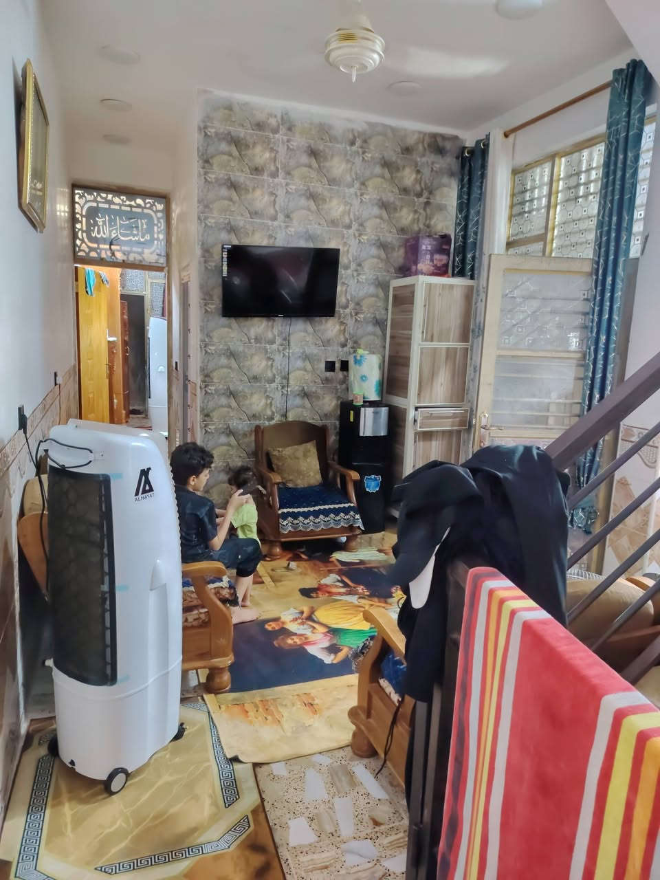 السلام عليكم
بيت بناء جديد للبيع مساحة١٠٠متر واجهة ٥ نزال ٢٠ طابق ونص 
حي اور تقاطع منطقة علاوي الاسمر الفرع الأول مقابل البانزيخانة الجديدة 
للتواصل ***********
