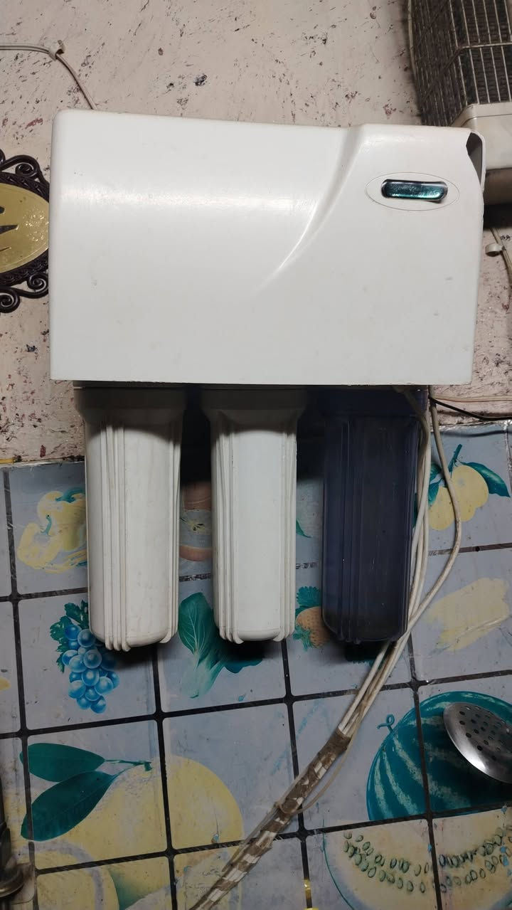 فلتر ماء شغال كلشي مابي ناقصه فقط من تشتري تبدل 
الفلاتر مالته السعر ٤٠ العنوان بغداد المشتل
*********** متواجد واتساب العصر بس..
