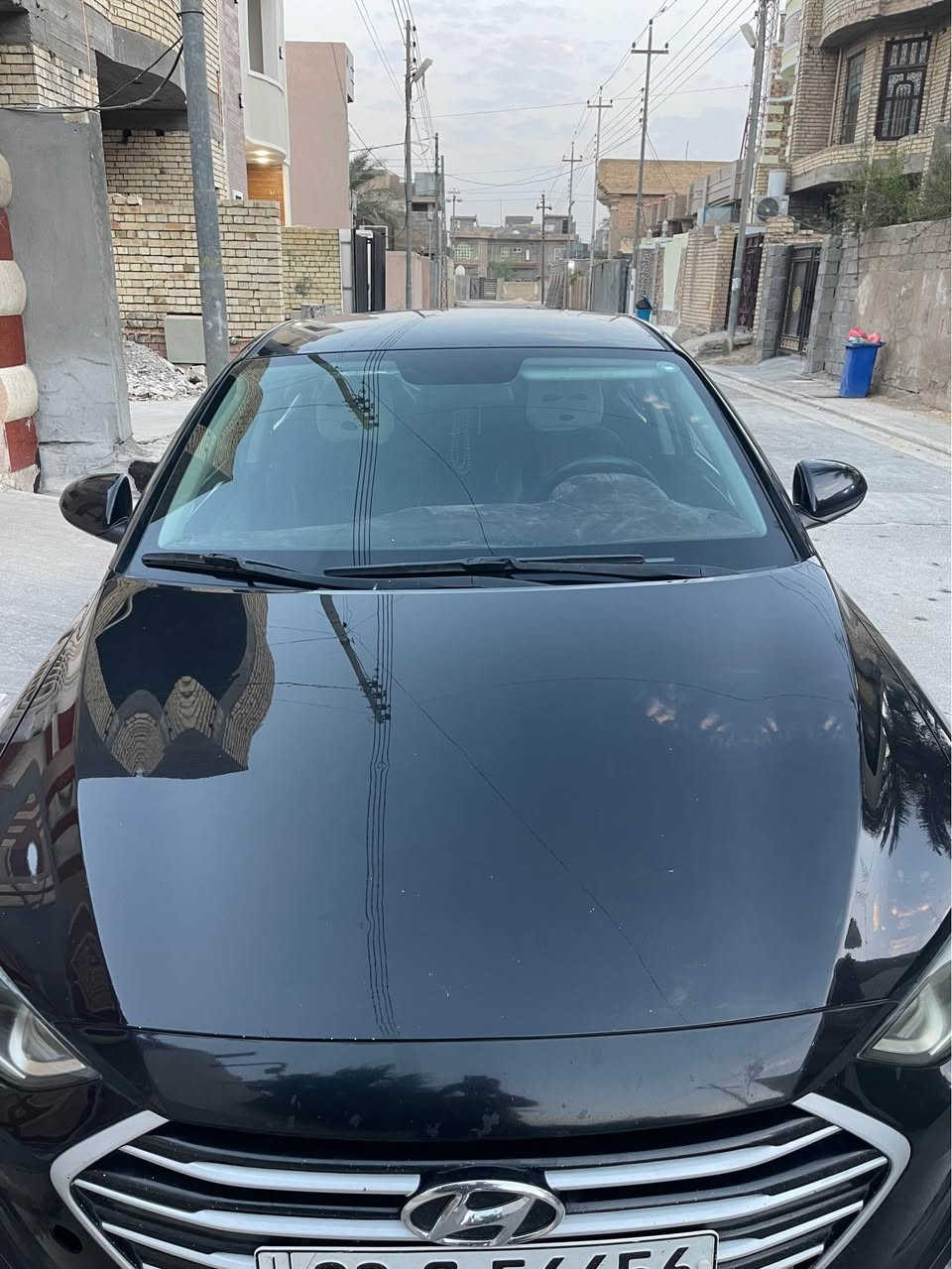 سلام عليكم 
للبيع (هونداي النترا )موديل (2017) تحويل مباشر السياره بأسمي رقم شمالي اربيل جديد مصفر من الغرامات المروريه سياره مابيه اي نواقص جاهزه 

#وارد امريكي حادث دعاميه اماميه سياره كلين صور الحادث مرفقه بالمنشور .
يوجد جراد كلش خفيف الباب الخلفي الايمن مع الحالوب في القماره كلش قليل 

*مكينه (2000) دوش مكفوله .
السياره حلوه تجي وتشوف السعر $120
رقم التواصل 
 *********** Singapore
