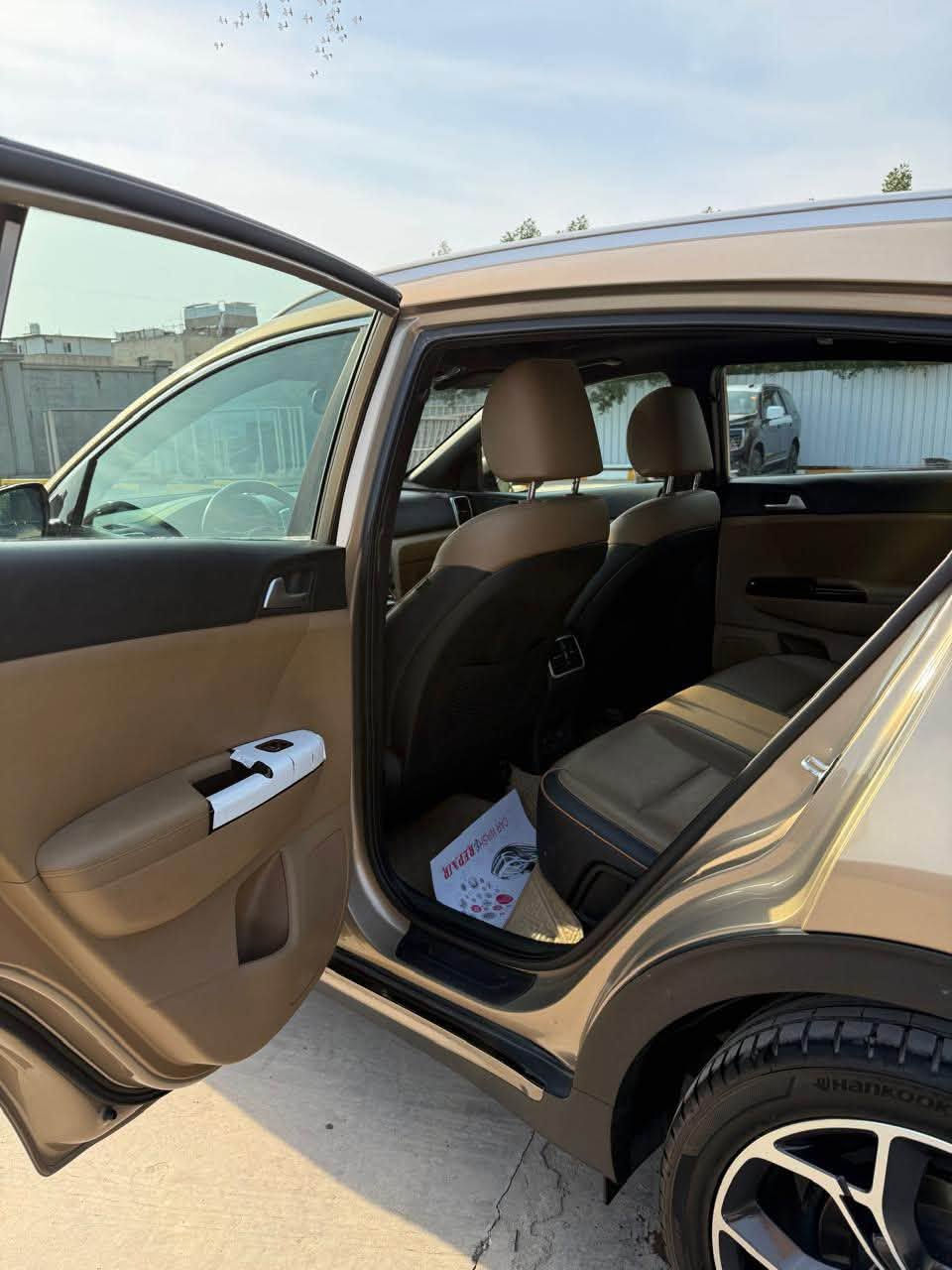 السلام عليكم
كيا سبورتج 2020 GT خليجي كفاله عامه 
موصفات سيارة معروفه تجي فول 1/1
ماشيه 40 الف 
سياره ضمان شركه دوولي 
مكاني بغداد *********** 
السعر 202 بيه شي بسيط
