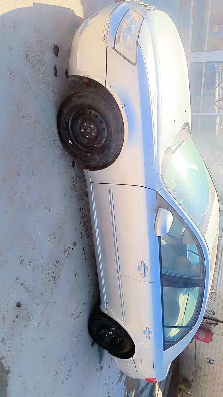 السلام عليكم سوناته موديل ٢٠٠٨ للبيع رقم كربلاء مشروع وطني مكينه وكير بحاله جيده مكينه ٢٤٠٠ حداديه السياره جديده تبريد تدفئه شغال حادثه جاملغ خلفي وتصليح بالفخذه الاماميه بدون كص فقط تصليح السياره لونه بيه جراد تحتاج صبغ احزام   السعر ٩٠ وبيه مجال ***********
