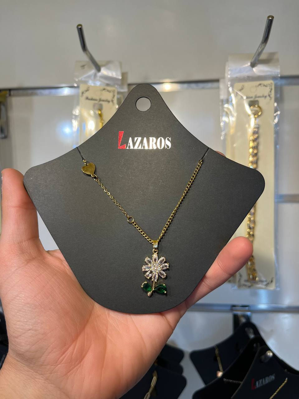 كلادة 
سعر القطعة 4 الف


**إذا كنت صاحب هذا الإعلان وتريد حذفه لأي سبب، رجاءا أرسل رسالة إلى الدعم الفني**