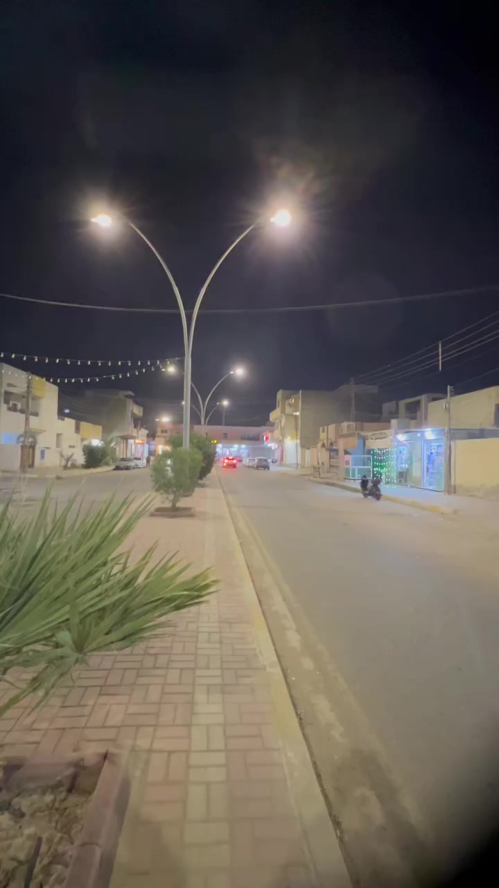 السلام عليكم
يوجد بيت للإيجار
في منطقه ال ٥ كيلو 
طابق ثاني
التفاصيل كما موضح بلفيديو 
للتواصل
***********
ابو عمر
يوجد واتساب
