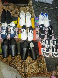 اخوان عندي هذن تكرمون الاحذيه للبيع قيمو وخذو ب بضمير ولله أخذتهم بل د...