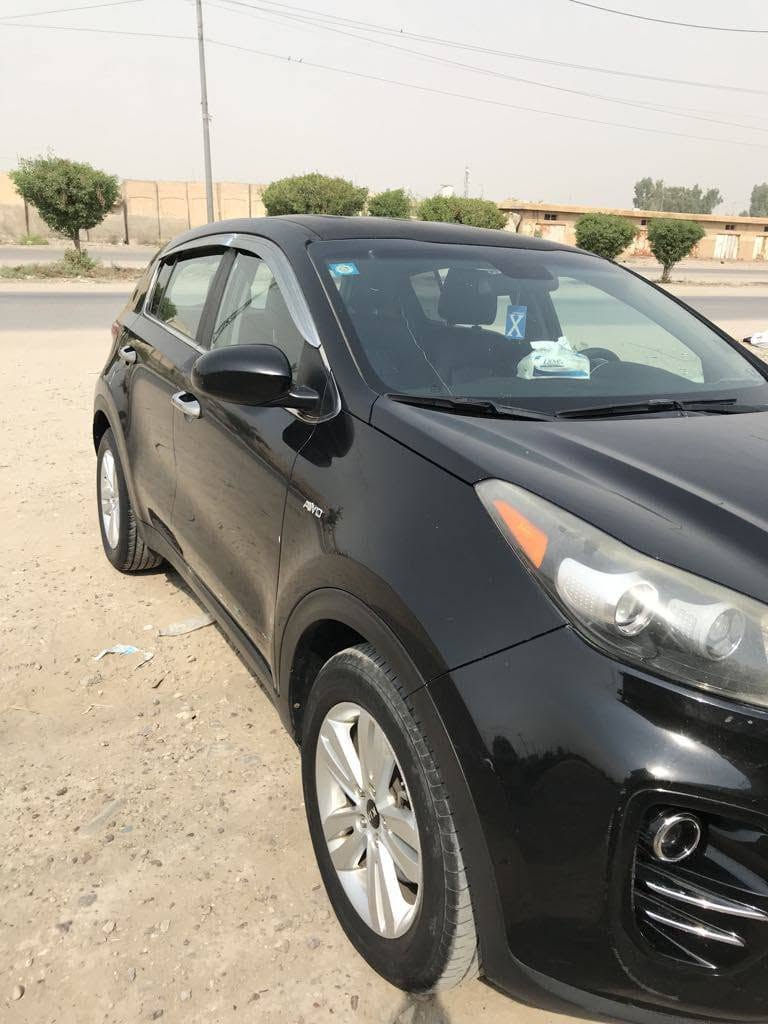 السلام عليكم 
كيا سبورتج رقم ديالى خصوصي للبيع او المراوس بدوج كرفان 
الموديل 2017  سوداء اللون وارد امريكي حادثها 
دعامه اماميه وبنيد وجاملغ أمامي ايسر مع باب السائق 
ماواصله  للغود ودعمه في الصندوق الخلفي ومبدل الباب بمستعمل نظيف والسيارة مصبوغه من جميع الجهات عدة الباب الخلفي الايسر والقمار كما موضح بالسونار وابيعها حزام والمكينه امبدله بمكينه جي دي أي 2500 صدر أمامي خلفي نظيف والسيارة مواصفاتها عاديه العنوان بغداد التاجي سبع البور رقم الهاتف ***********والسعر ابيعها للينطيني سعر أعلى أو مراوس بدوج كرفان
