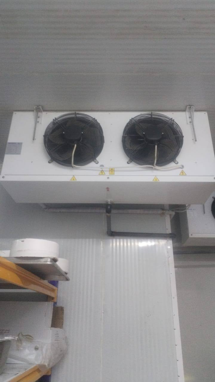 سلام عليكم  عندي تبريد تجميد  مع غرفه كامله  للبيع  امانه جهاز جديد  استخدام كلش قليل مع بورد كامل
للتواصل ***********
