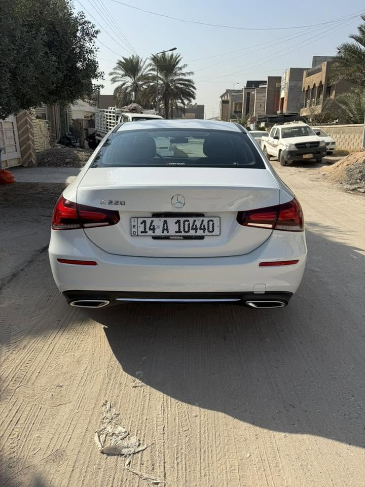 للبيع فقط
السعر 220 ورقة فقط  
مرسيدس A220 AMG موديل 2020
لون ابيض داخل اسوده 
وارد امريكي حادث السياره
الجاملغ  الامامي الايمن والبنيد مرفقة صور الحادث 
مواصفات السياره فول واحد على واحد  
الكاميرا الخلفية امامي 
بصمة ابواب وتشغيل 
مثبت السرعة 
شاشة دجتل كبيره
سقف بانورامي كامل 
التحكم على المنحدرات
مستشعر وقوف
تدفئة المقاعد 
والستيران 
مراقبة النقطة العمية
رادار امامي 
حساسات خلفي امامي
نظام فرملة الطوارئ
للمصابيح الأمامية ليد
لوحة قيادة رقمية
انارة محيطية اشاير ترحيب 
أبل كاربلاي
مقاعد جلد 
شحن لاسلكي
بعد بيها هواي موصفات
رقم السيارة (بصرة دولي ) سنوية كاملة وباسمي
سعر السياره 255 ورقة
موقع السيارة بغداد الصابيات 
الاتصال :- *********** واتس اب فقط
