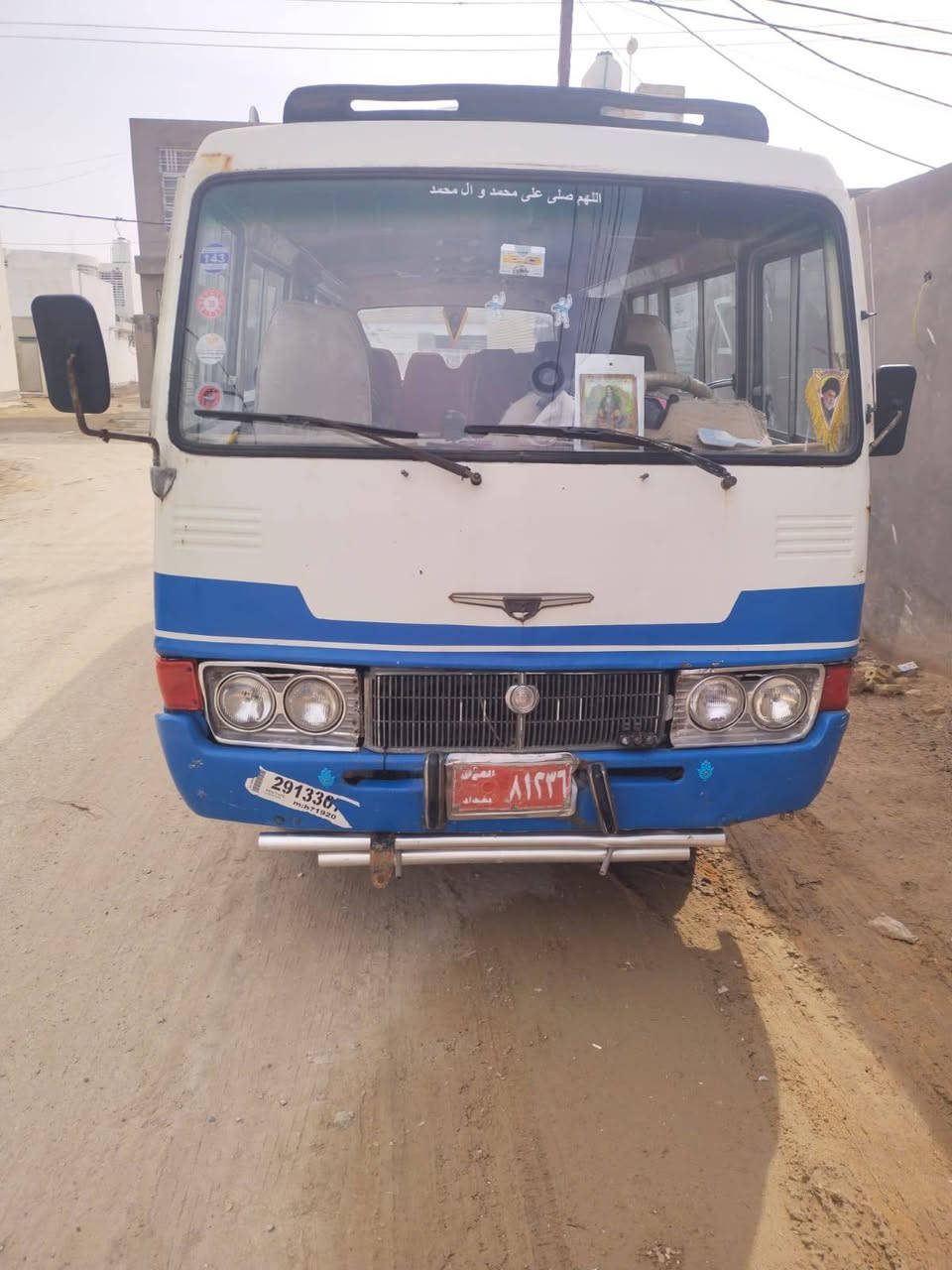 السلام عليكم كوستر للبيع موديل 81 مكينه كاز مكينه كير جدد سياره حلوه تخوم تايرت كهربائيات كلها جدد كلها شغال شاشه دمام مكان نجف ابو السنويه ببغداد يسوي وكاله السعر اربع ملايين وربع وبيها مجال للطيبين مكان نجف اتصل وبخير تدلل***********
