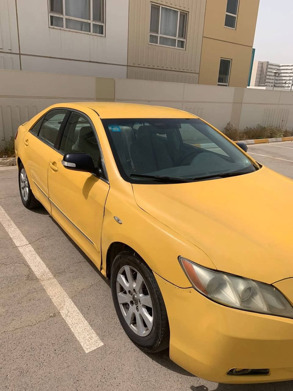 كامري 2007 خليجي كامله ب اسمي السياره رقم بغداد مصفره هيئه وغرمات من كل النواحي كير جديد مكينه نضيفه تايرات نضيفه غرفه كلش نضيفه ما يحتاج تصرف شي عليها 
للاتصال او وتساب ***********
