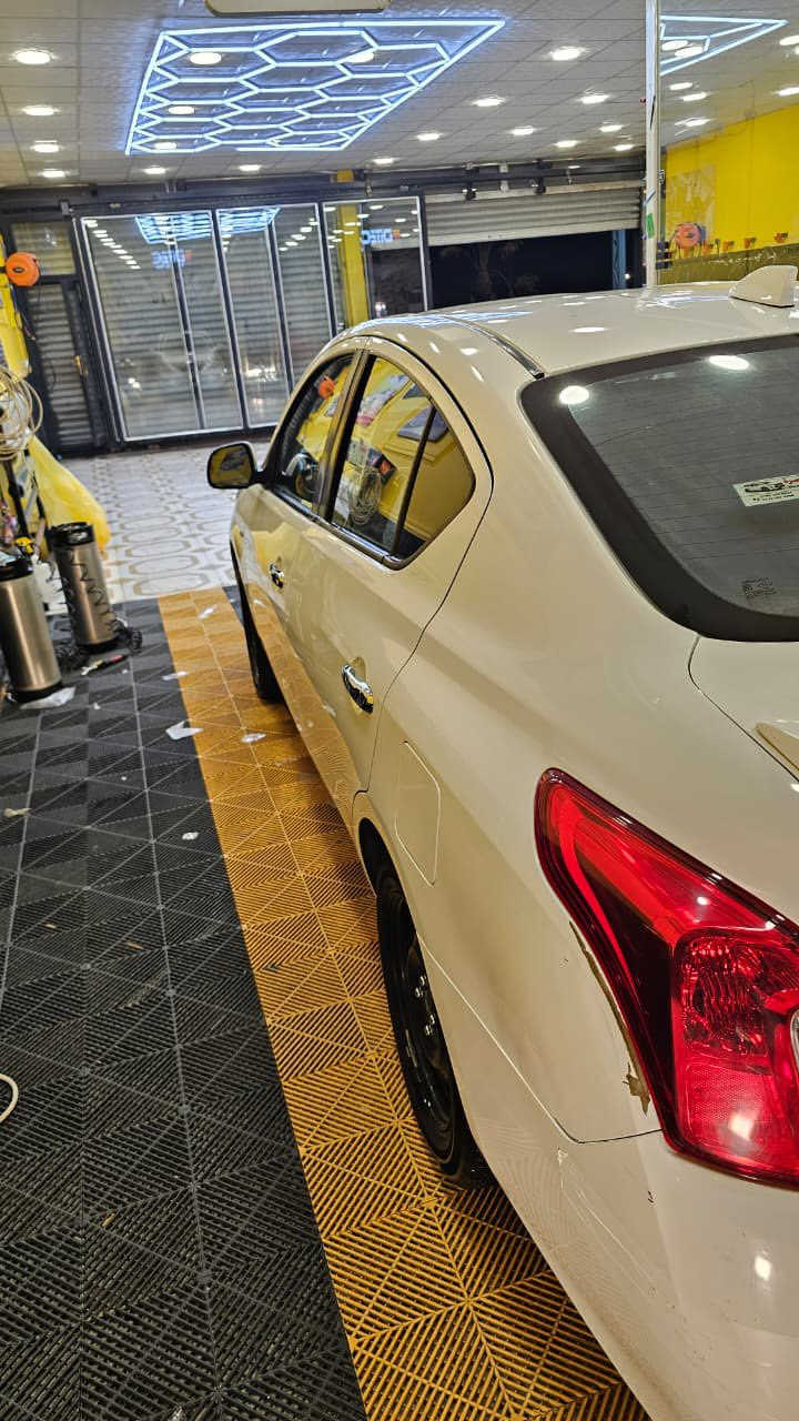 نيسان صني للبيع سياره نضيفه مابيهه شي ماعده ضربه بالصندوق موضحه بالصوره ودحجه بالجاملق الوره صفحه السايق داحجها ابو دراجه شحن مديل 2024 الشكل الجديد شباك ابو نحله سعر 125 ورقه ماشيه 44 الف  العنوان ابو الخصيب حمدان هاتف  ***********
