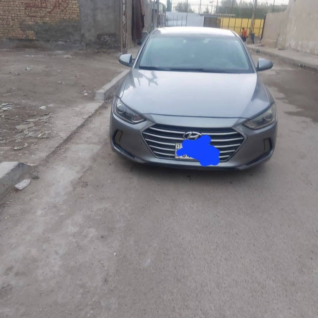 هونداي النترا موديل 2017
وارد أمريكي ماشيه ٦٥ 
محرك 2000 دوش 
محرك كير مكفول 
تبريد خير من الله مامبدل 
فيها أي شي فقط صبغ 
الدعاميات للجماليه 
حادثها شطح بالباب الخلفي للسائق

 عنواني بغداد 
رقم هاتف صاحب السيارة ***********
🟩
