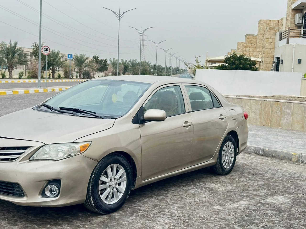 السلام عليكم ….
للبيع بسعر مناسب جدا 86$ اعتذر عن الاقساط والوعده
تويوتا كورلا 2010 وارد امريكي لون ذهبي رقم اربيل سنوية جديدة شرط التحويل…..
سيارة بيها مكانات صبغ ابيع صبع احزام …. شرط قماره وتكم بدون صبغ ….  بدون ايرباك…بدون جفية بدون كلبة….
سيارة جاهزة بدون أي نقص….
محرك 4/1800 سلندر …..
شرط محرك وكير وصدر وكهربائيات وتبريد وتدفئة وتخم تاير سيارة جاهزة من كلشي….
مواصفات نص فول معروفه مواصفاتها مايحتاج اذكرها…
العنوان/ صلاح الدين/ تكريت/ القادسية….
السعر 86$ اعتذر عن الاقساط والوعده ….
للاستفسار ***********
***********
