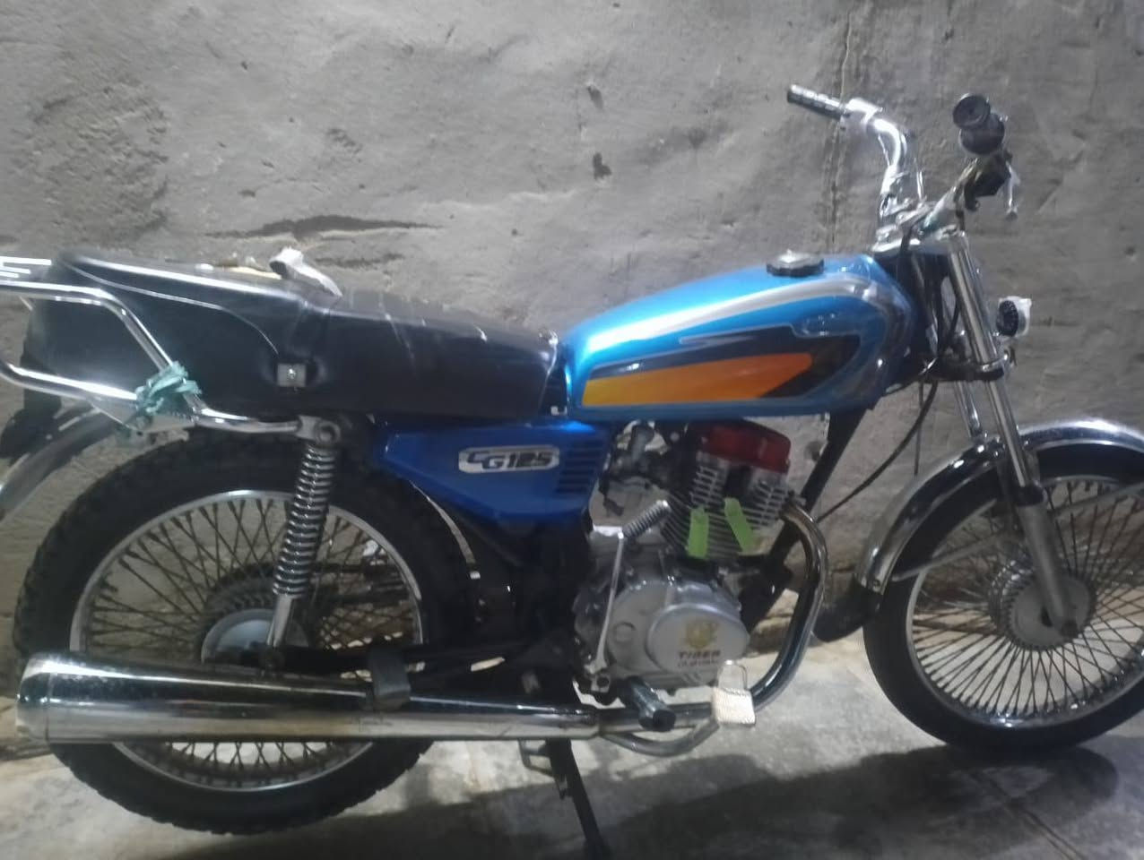 سلام عليكم درجه البيع موديل 20 نضيفه الاستفسار ع رقم الهاتف ‏‪***********‬‏
