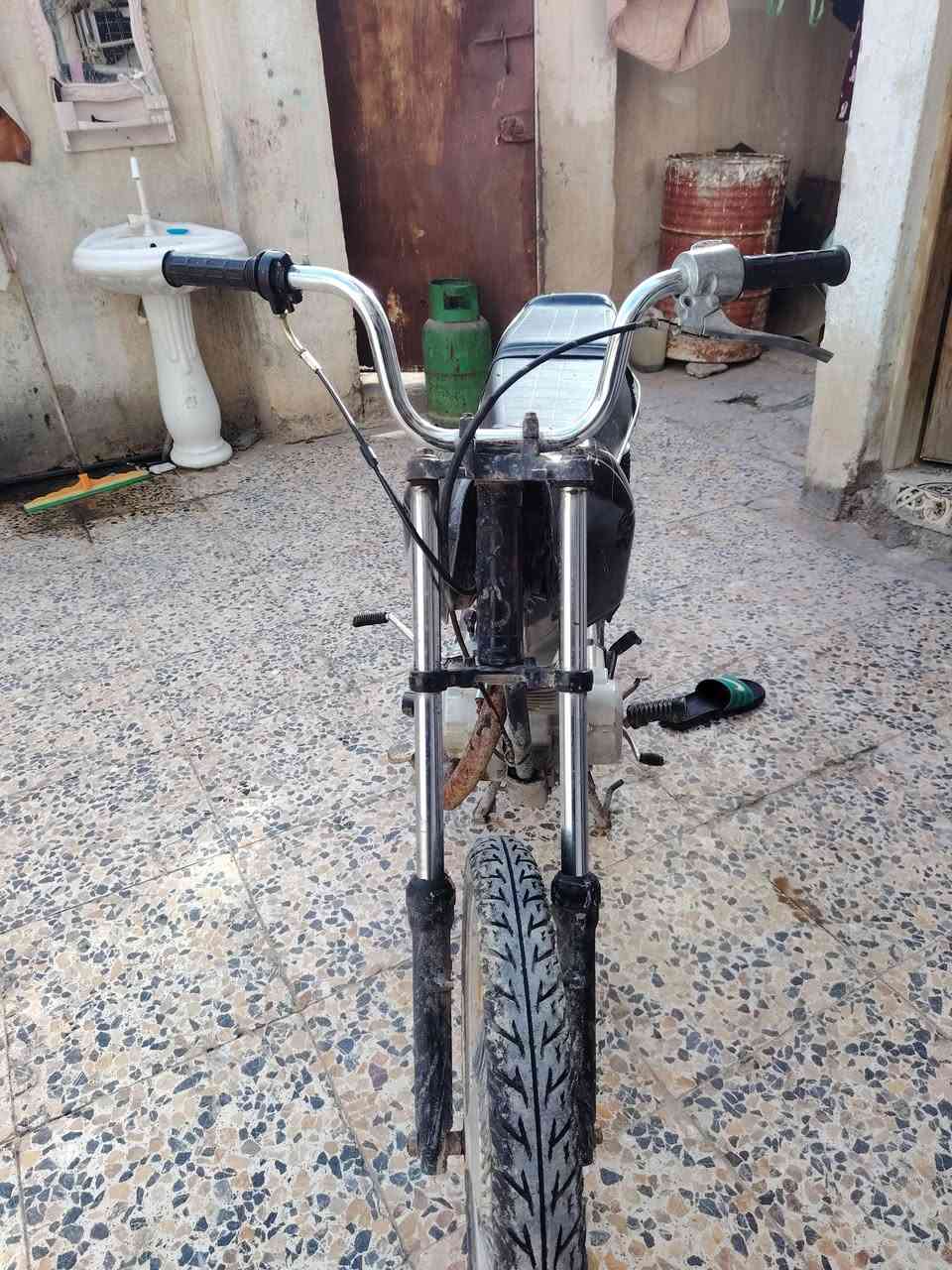 مكينه لاطشه دراجه ايراني لبيع مكينه نيرجي دبلات وره وكدام شغالات  ويلات جدد شاصي جديد ما بي نقطت لحيم سعر قيم وأخذ


**إذا كنت صاحب هذا الإعلان وتريد حذفه لأي سبب، رجاءا أرسل رسالة إلى الدعم الفني**