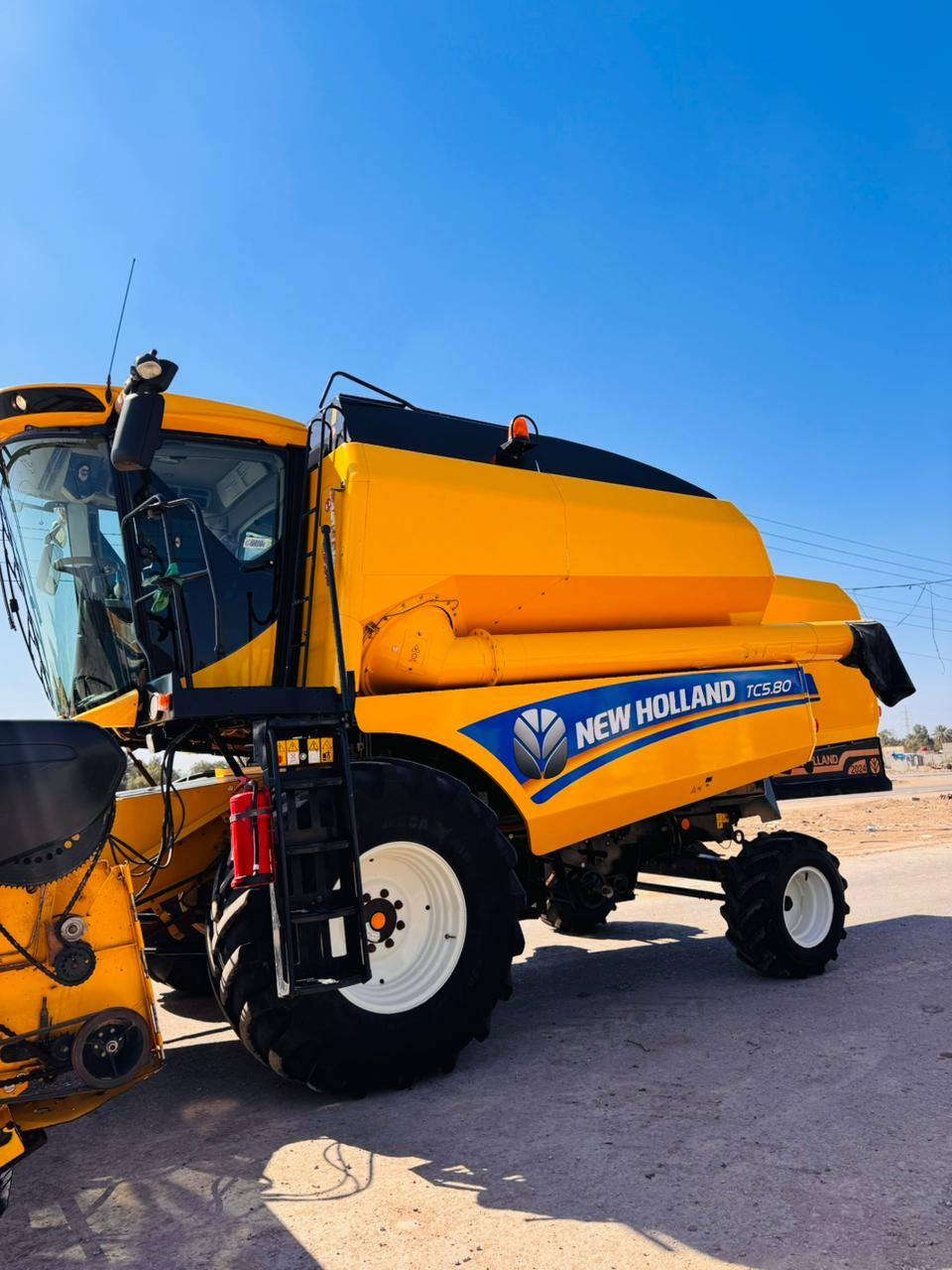 سلام عليكم حاصوده نيوهولند موديل 2020 TC5.80 مكفوله كفاله عامه مديومه وجاهزه للموسم نظافته مال 25 المكان بابل ناحيت الطليعه رقم ***********
