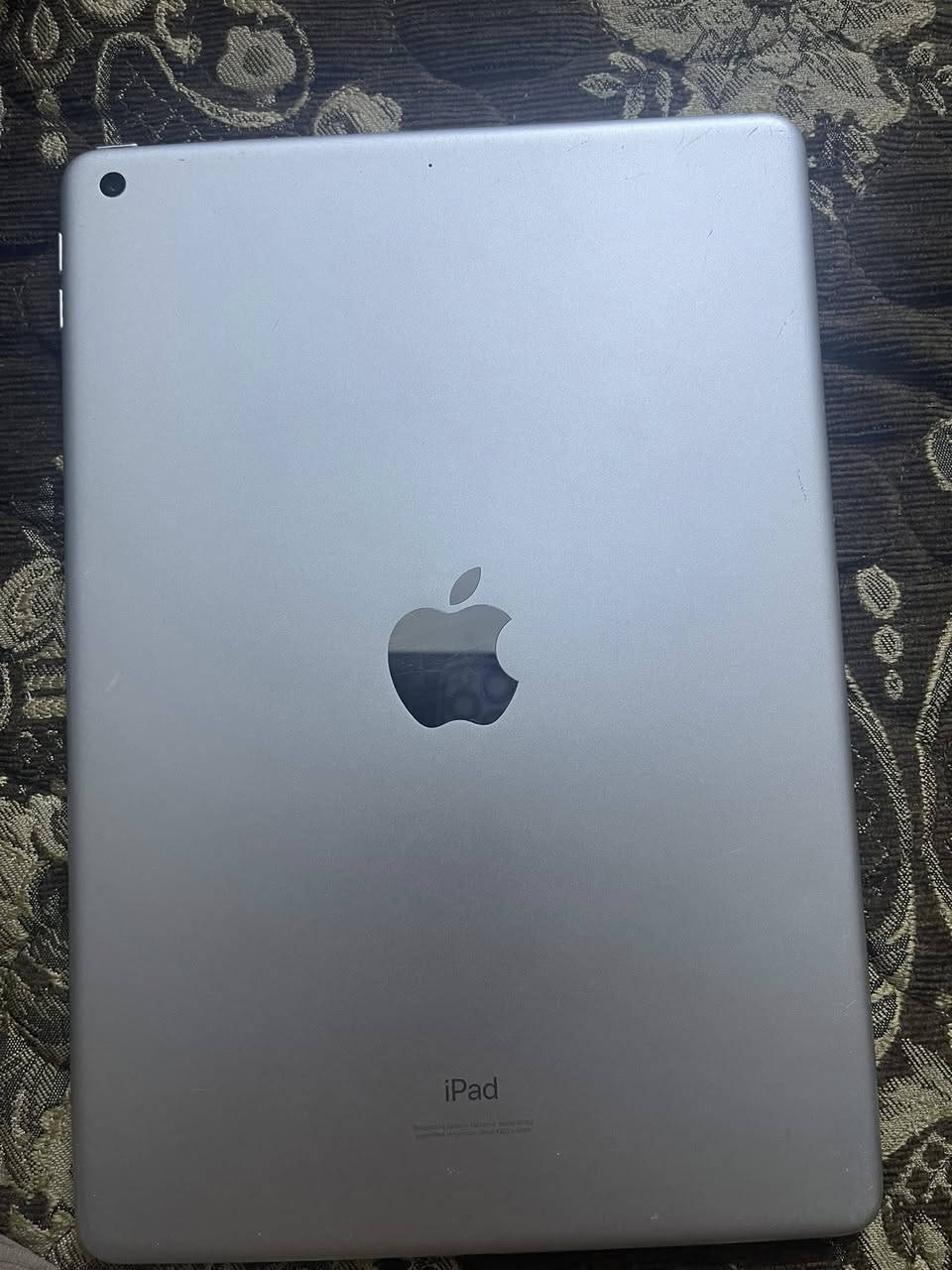 السلام عليكم 
ايباد 9
ذاكرة 64
نظافه فول اخر تحديث 
السعر 175
***********
العنوان  بغداد البلديات
