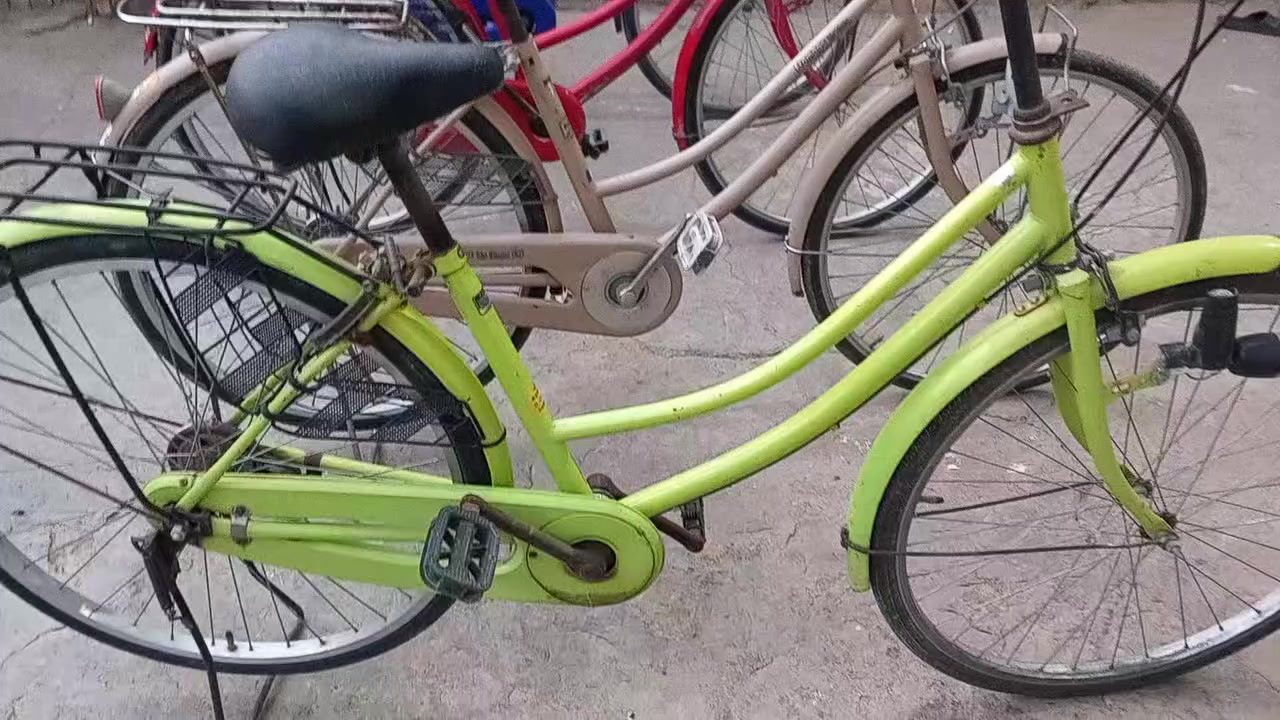 السلام عليكم
باسكلات حاويه للبيع 
اخر اربع قطع الألوان مميزه 
حجم 26 ماركه ياباني 
العنوان الشطرة قرب المعهد التقني مجاور ملعب الشهداء الخماسي 
للإستفسار على الرقم ***********بي وات ساب
