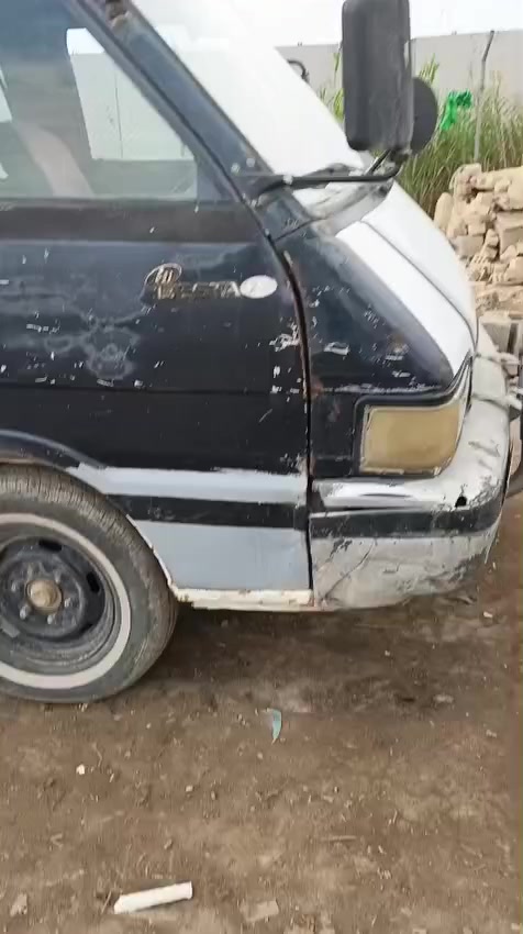 السلام عليكم كيه بسته لبيع كير ومكينه خير من الله بس بم يخربط كشر شوفت عينك علمن سياره بدون راعي كوم حديد عادي مراوس او بيع سعر 20 ورقه للاستفسار *********** العنوان بغداد
