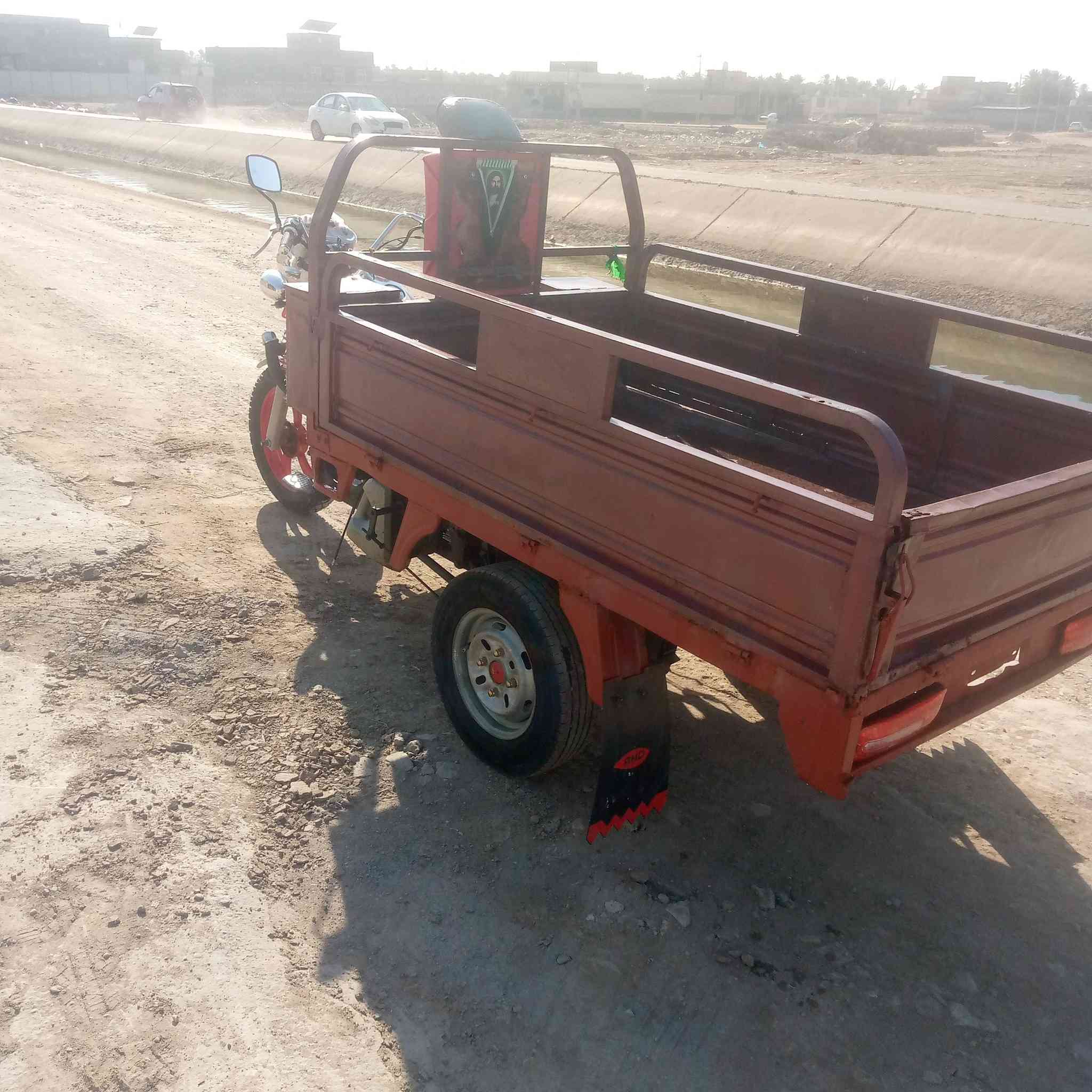 سلام عليكم ستوته للبيع موديل 18اوراق اصوليه مليون وخمسين ما متواجد على فيس ***********
