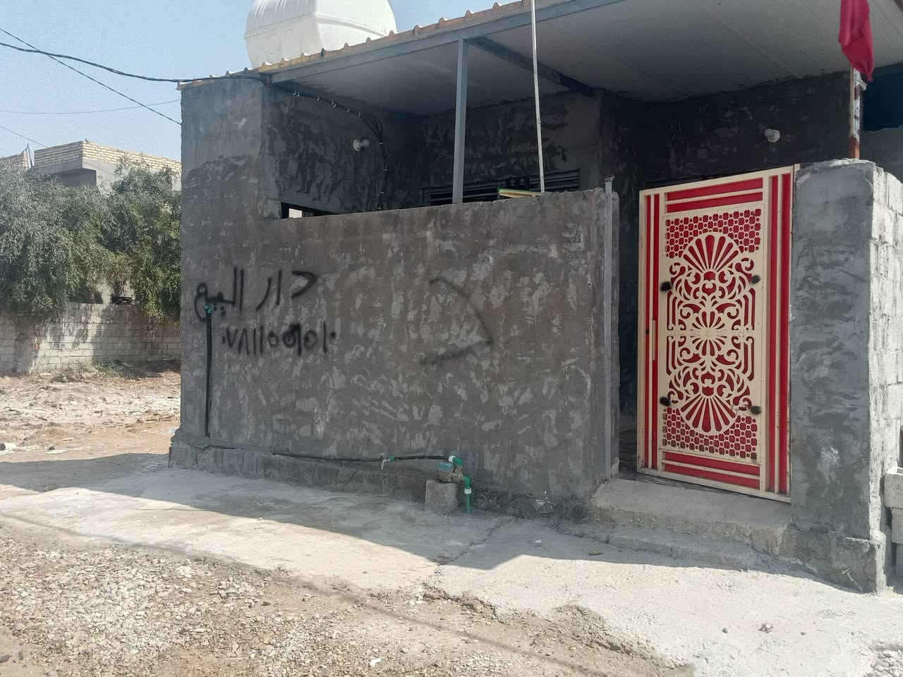 السلام عليكم قطعه 200 متر طريق المطار 26 ***********
