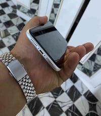 ايفون 11 • ١٢٨ • بطاريه ٧٨