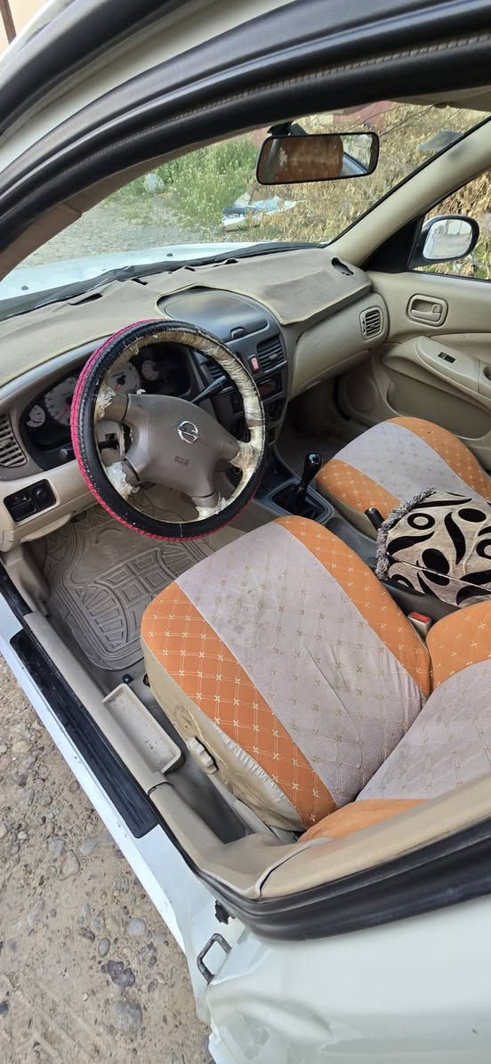 السلام عليكم
سني ياباني موديل ٢٠٠٩ اصل 
محرك اسود ١٦٠٠ 
كير عادي 
رقم انبار 
سياره كير ومحرك بشرط 
تبريد شغال 
جام ٤ كهربائي 
سنتر لك 
داخل لونين 
دبل جكمجه 
تخم تاير 
حداديه 
ما ناقصها برغي 
ضرر جاملغ امام الايمن وبنيد فقط 
السعر ٨٧ وبيها مجال 
العنوان بيجي - الحجاج 
للتواصل على رقم 
*********** 
للبيع فقط لا مرواس ولا دين ولا وعده
