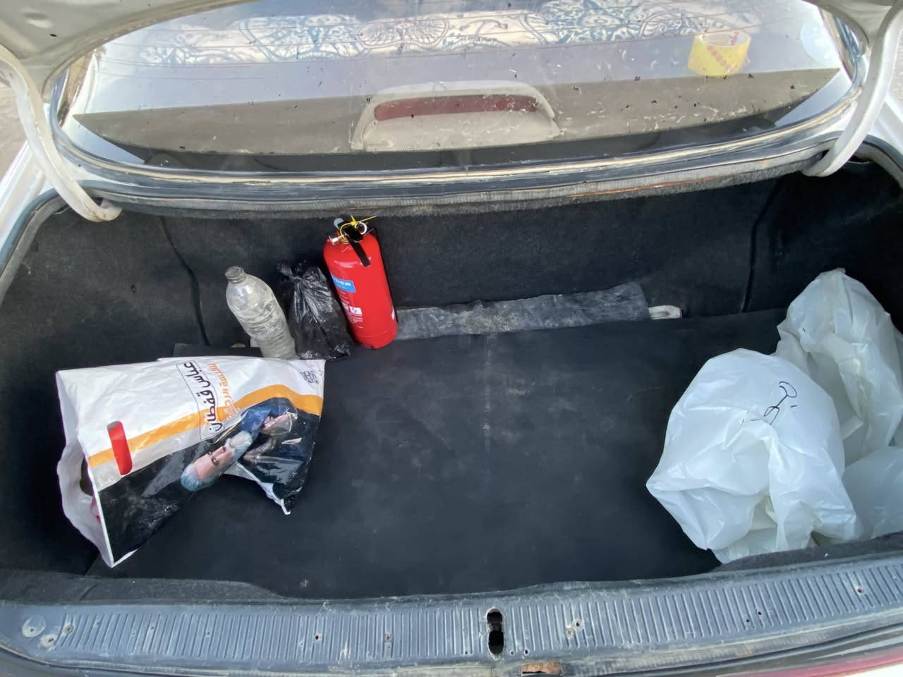 السلام عليكم 
لبيع كرستا موديل 1993
مكفوله من الكص والاصوليات 
هزه جديده السياره جاهزه السياره بسمي رقم بصره مشروع وطني 
السعر 75 
مكانه الديوانيه 
للاستفسار ***********
