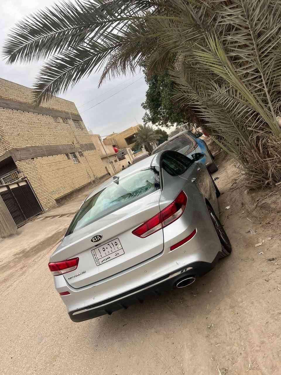 كيا اوبتما مديل 20 وارد امريكي حادث موضح بالصوره ربع جاملغ وبنيد بدايه
السياره حساسات شاشه تحكم ستيرن رادارات سرعه كامره شاره مري 

حداديه جديده قبل أسبوع جددتها  وتخم تاير جديد 
السياره جاهزه من كلشي مكينه وكير  مكفولة
ماشية 90 ميل
السعر 145 وبيهة مجال بسيط
العنوان بابل / القاسم
***********
