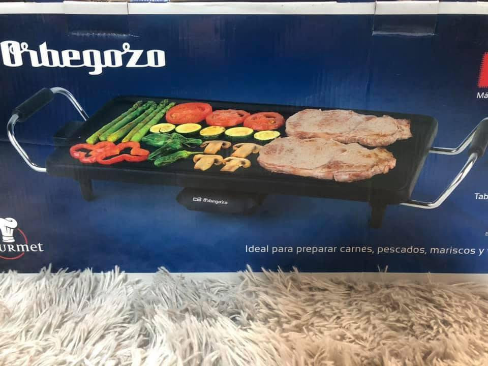 شواية كهربائية مستطيلة الشكل طولها ٤٥ سم صناعة اسبانية لشوي الهمبركر والمشويات واللحوم والدجاج بالباكيت جديده غير مستخدمة للبيع بسعر ١٥ الف


**إذا كنت صاحب هذا الإعلان وتريد حذفه لأي سبب، رجاءا أرسل رسالة إلى الدعم الفني**