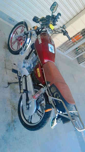 السلام عليكم دراجه سونلنك خمسه موديل 24 مكفوله محرك مامفتوح بيهه نقص بس القمجي مال كيلو متر والباقي كله شغال السعر 600 وبيهه مجال شي قليل وذا مراوس دراجه شحن عادي المكان زعفرانيه جسر ديالئ ***********
