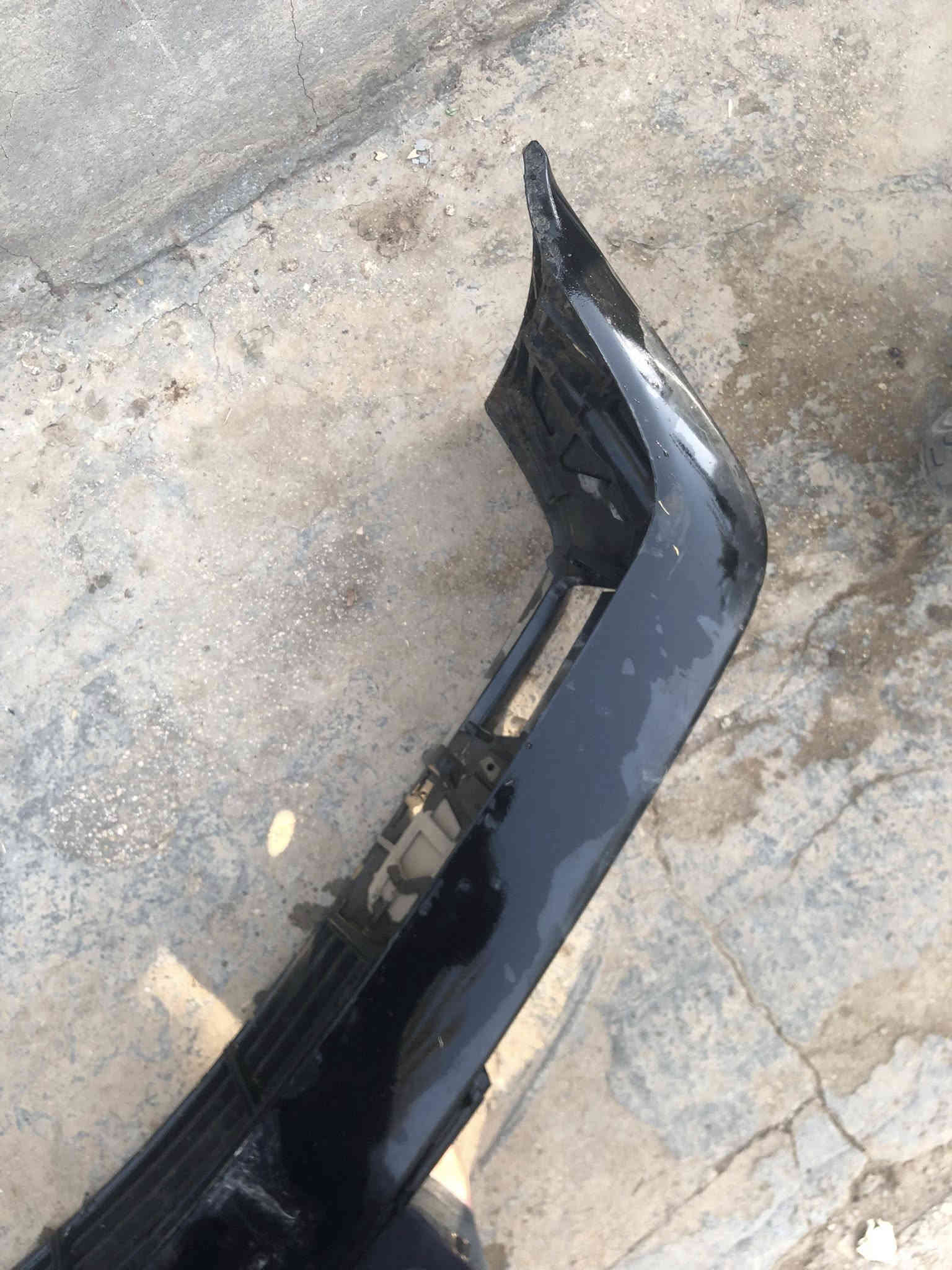 دعامية 500 بلاديه اصلية بيهة فقط كسر و مصلح بالصوب الايمن كاملة هية و الترايش و قاعدة الرقم ب 100 الف و بيها مجال العنوان كربلاء ***********
