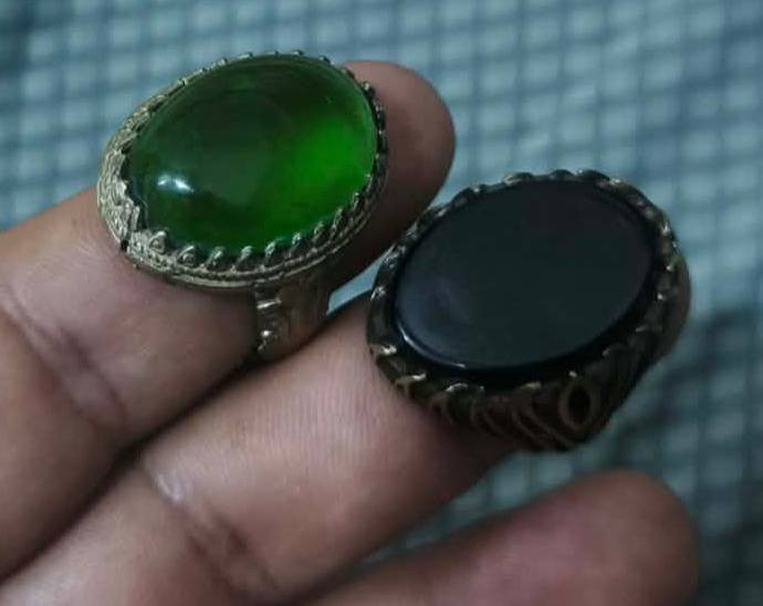 هاي مجموعة محابس واحجار  اللي يريدهن انطيه رقم راعيهن يتواصل وياه
اني مكلفه بالنشر مااعرف تفاصيلهن


**إذا كنت صاحب هذا الإعلان وتريد حذفه لأي سبب، رجاءا أرسل رسالة إلى الدعم الفني**