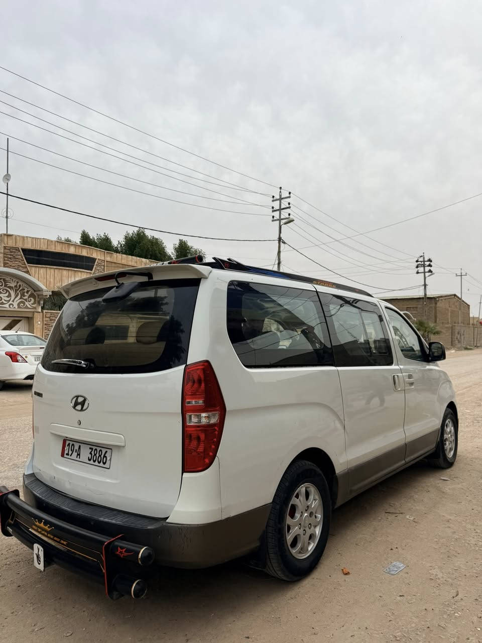 السلام عليكم ستاركس للبيع  2009رقم كربله بسمي دولي  مكفوله كفاله عامه فقط باب السايق مبدل  مكينه كير حداديه جدد سياره جديده بمعنه الكلمه مكاني نجف  ***********
