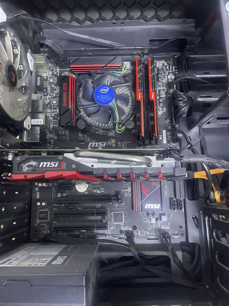 Pc  بۆ فرۆشتن ٢٨٠ هەزار🖤
I3 jele7
Bord-msi b150 faming
Ram8- G-skill
Hard-128ssd
Hard-400hhd
Gpu-Gtx1050 msi dual fan led
Psu-450corsair
زۆر بێ کێشەیەو مەزبوتە لە پۆبجی ١٢٠ فپس


**إذا كنت صاحب هذا الإعلان وتريد حذفه لأي سبب، رجاءا أرسل رسالة إلى الدعم الفني**
