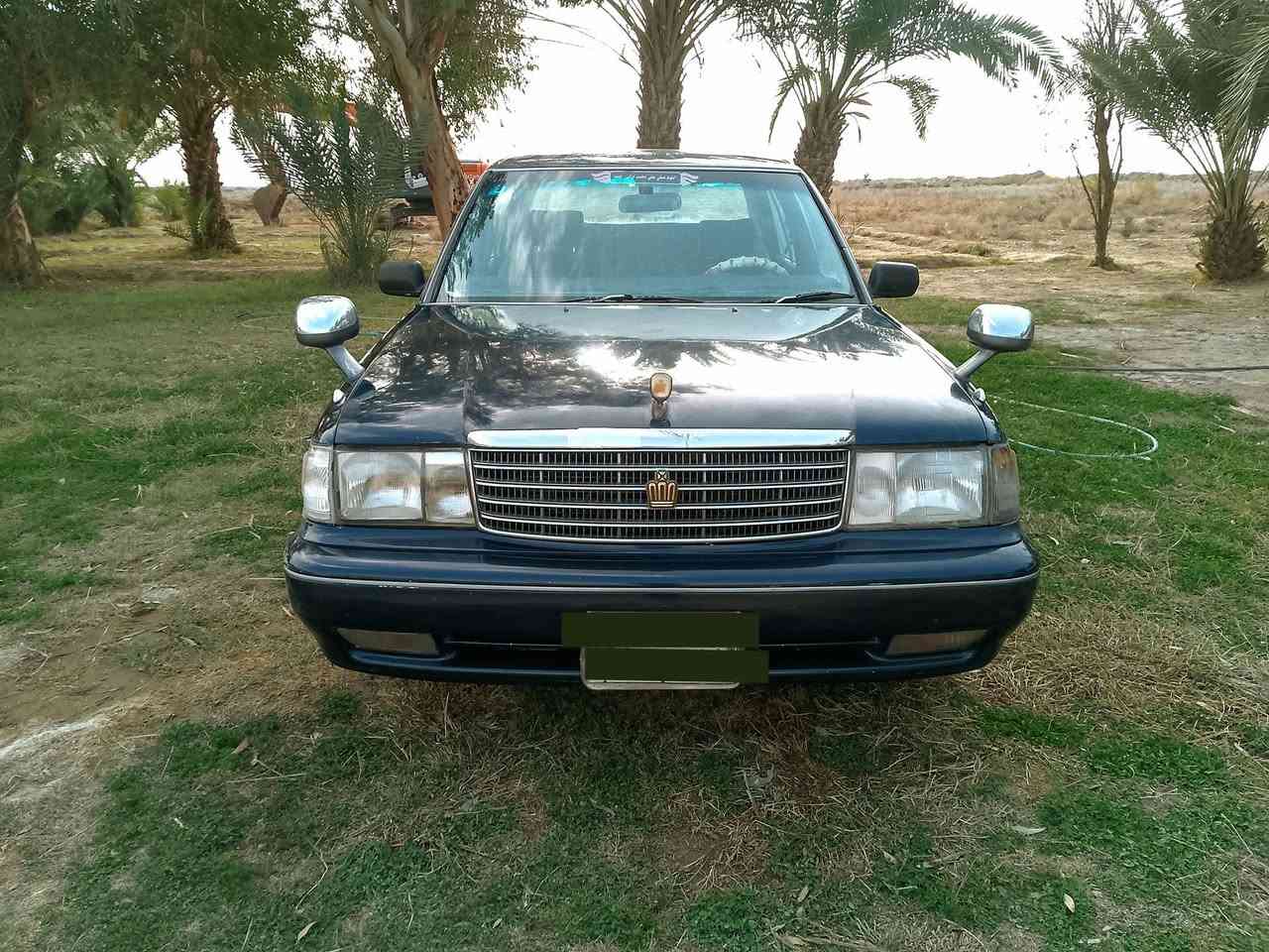 سلام عليكم للبيع ارنب طويل موديل 93 لون نيلي مكفوله من الكص ونقل جثه والعيب الشرعي محرك وكير شرط بطاين نضيفه كهربائيات شغاله مصبوغه جماليه  سنويه مجدده 2027 مشروع وطني  سياره احلا من الصور السعر 58 وبيها مجال قليل مكاني ذي قار قضاء الغراف للأستفسار ***********
