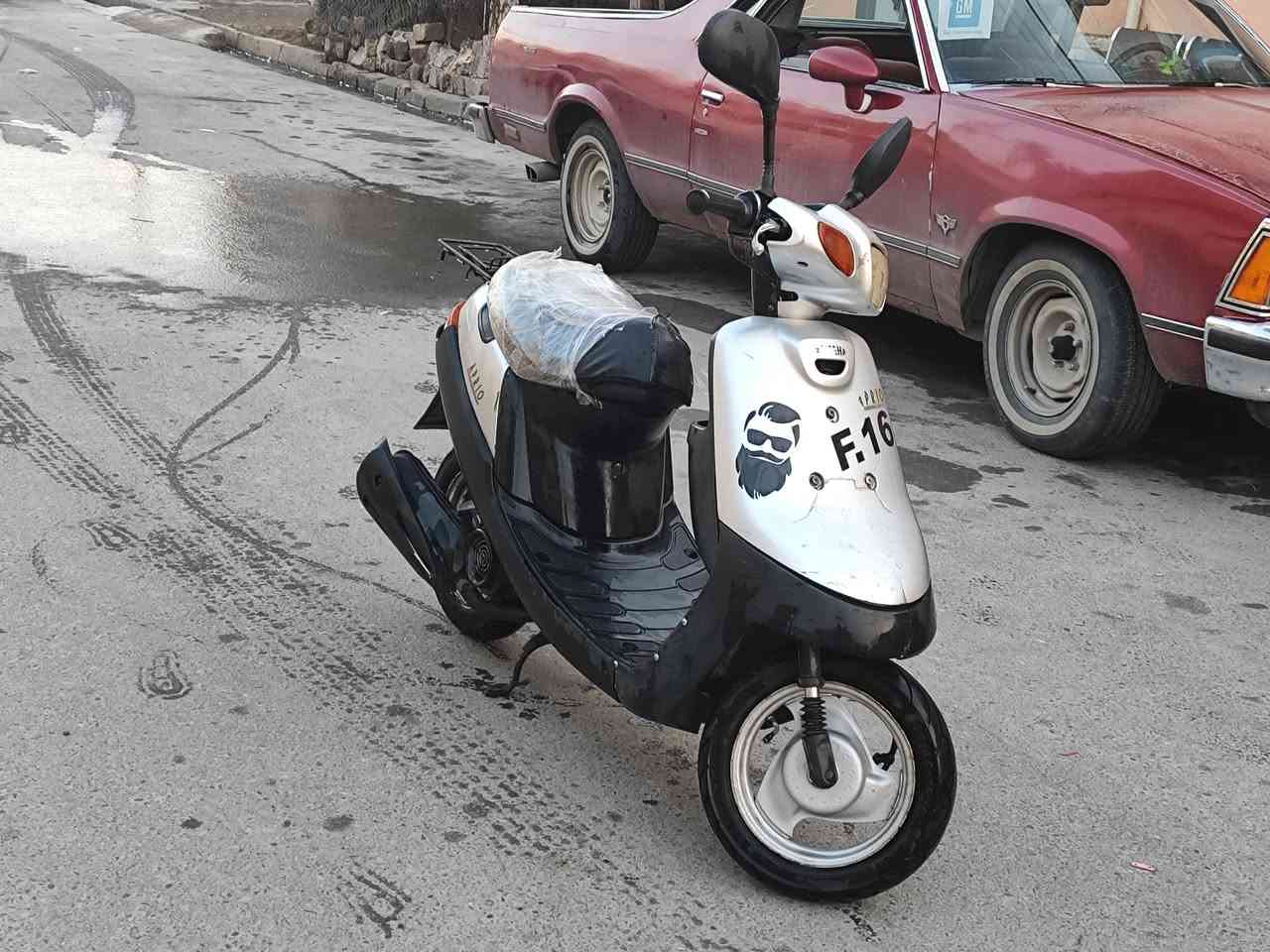 سلام عليكم دراجه بوتين للبيع 
شاصي شرط معمر  تحريكه ومعدل فول النضافه گدام العين وايرمنيه كامله بس الكيج عاطل السعر (225)بي مجال 
التواصل خاص او ***********
