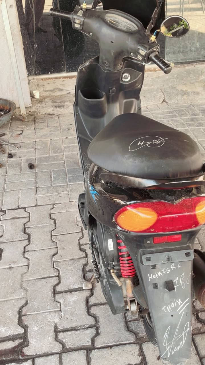 سلام عليكم شباب دراجه للبيع ماكس مكينه رمبه دراجه استعمال بيت جديدة السعر500 وبيه مجال (***********)
