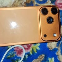 قطعة فريدة • آيفون XR • تصميم ١٧ برو