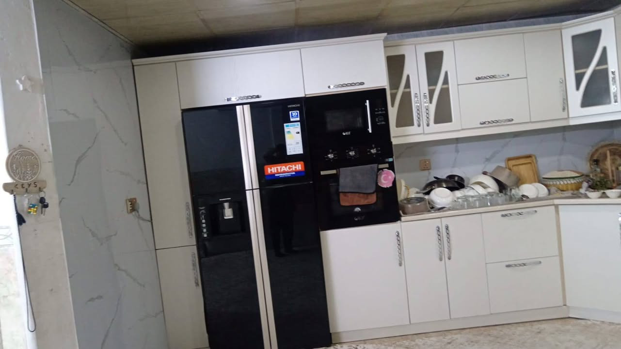 کە وەنتە ری دار بۆفرۆشتن زۆرخاێن
*********** أربيل, العراق
