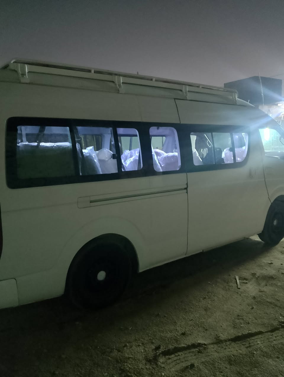 السلام عليكم جنبي للبيع 2012 سياره جديده دوشمه جديده كشنات جدد دواخلها حلوه سياره خير من الله حداديه واكسن وكير محرك مقفول كفاله عامه فقط داير بها السياره مكاني نجف رقمها كربلاء ما عايزه كل شيء قبل اسبوع حداديه مسويها حداديه كامله السياره داخله هزه جديده سنويه لل 27 سياره قفل 130 سياره مصفره هيئه وغرامات 🌹***********
