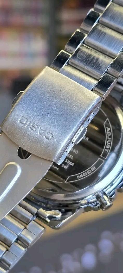 كاسيو دبل تايم ياباني 
باله اوربي  غير مستعمل 
مينه  زيتوني سيراميك
اضائه led 
معدن ستانلس ستيل مقاوم للماء 
وزن ثقيل 
زجاج زفير ضد الخدش والكسر .التعجبة يخلي سعر والف عافية علياخذها


**إذا كنت صاحب هذا الإعلان وتريد حذفه لأي سبب، رجاءا أرسل رسالة إلى الدعم الفني**