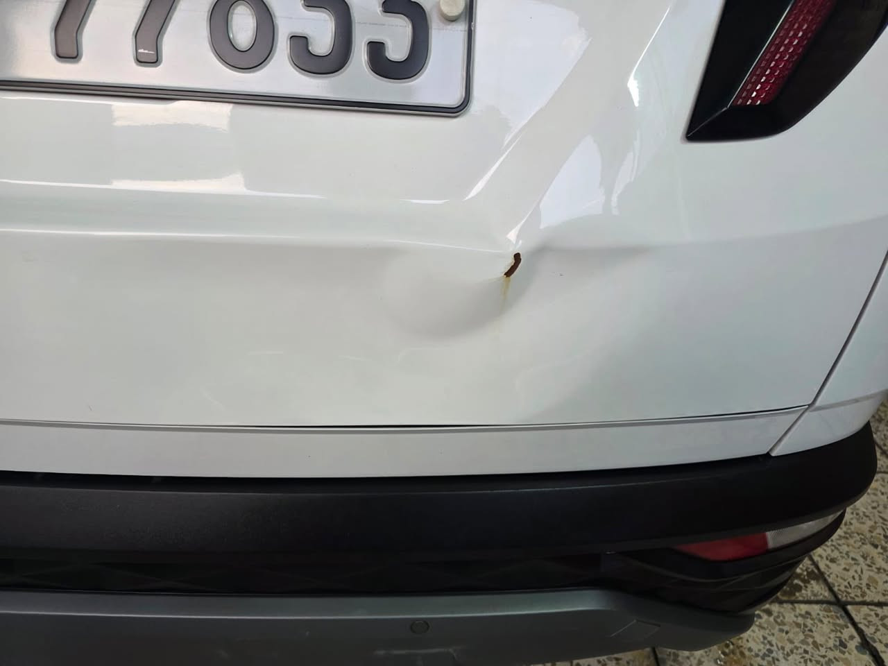 السلام عليكم توكسان خليجي موديل 2023ماشيه 50000
 مكفوله عدا طخه خفيفه بالجنطه موضحه بالصور رقم شمالي 
تحويل او وكاله سعر السياره 210وبي مجال اي استفسار ***********موحود واتس اب مكان لسياره بغداد حي اور
