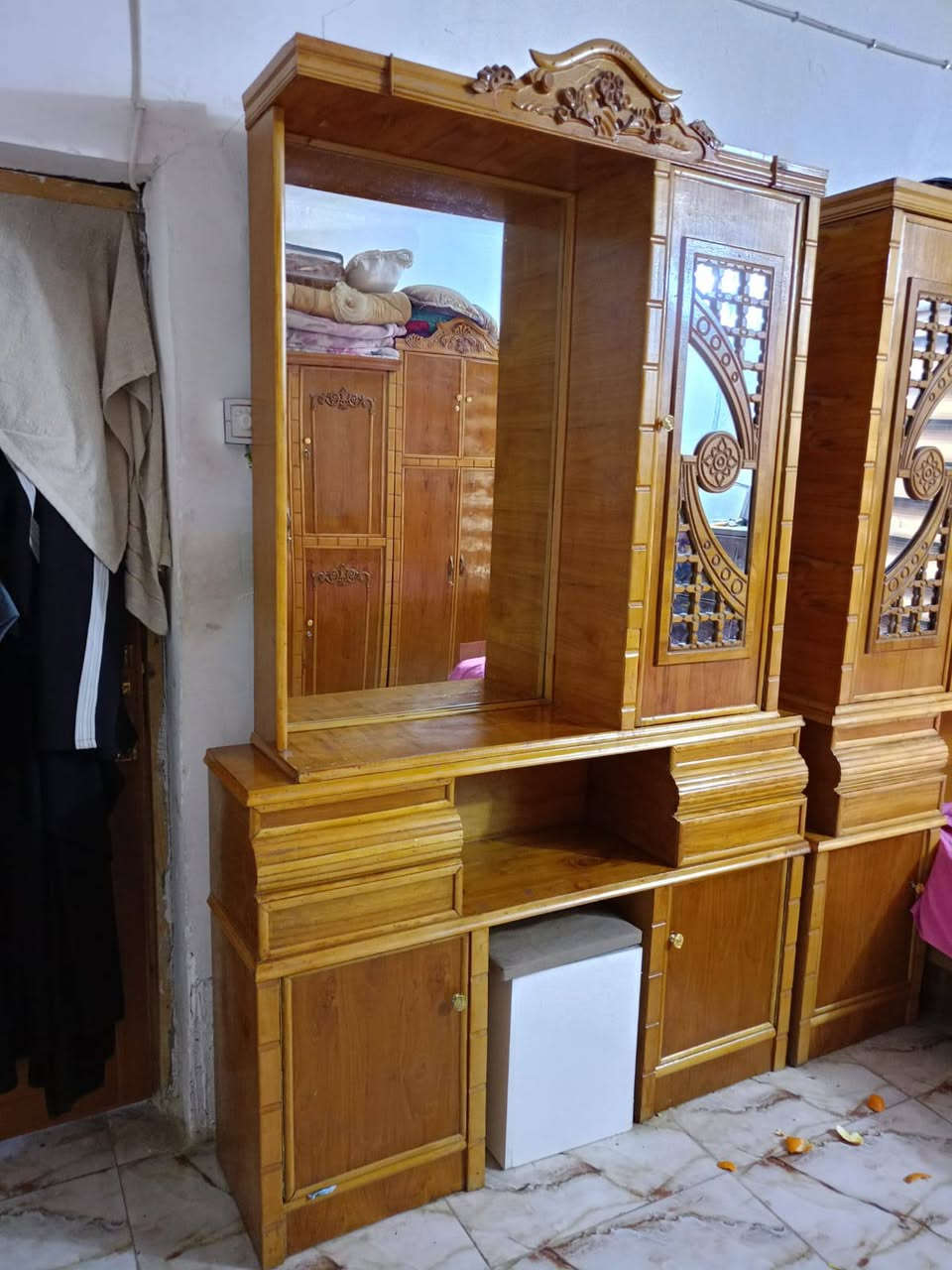 غرف كامله وجديد استعمل قليل سعر 850000 لف لتواصل عل رقم *********** كربلاء المقدسة. حي الغدير
