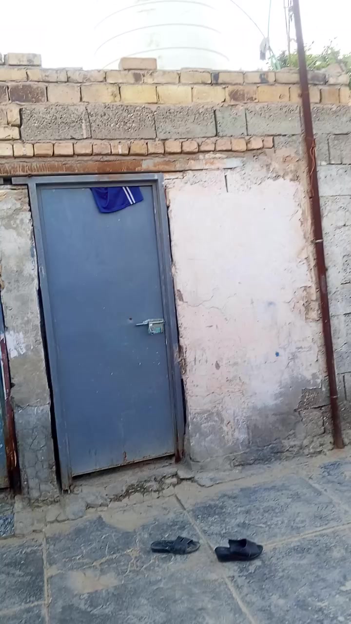 عليكم بيت زراعي سند 25مساحه 225خلف عمرات الزيتون قرب مجمع عزيز شريف 125بناء كامل 100عرصه *********** وثاني ***********
