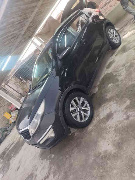 سلام عليكم سبورتج للبيع مديل 2015
كير مكينه حداديه كفاله سياره بيه بس قطعه وحده 
السعر 115مكاني ديوانيه شاميه ***********
