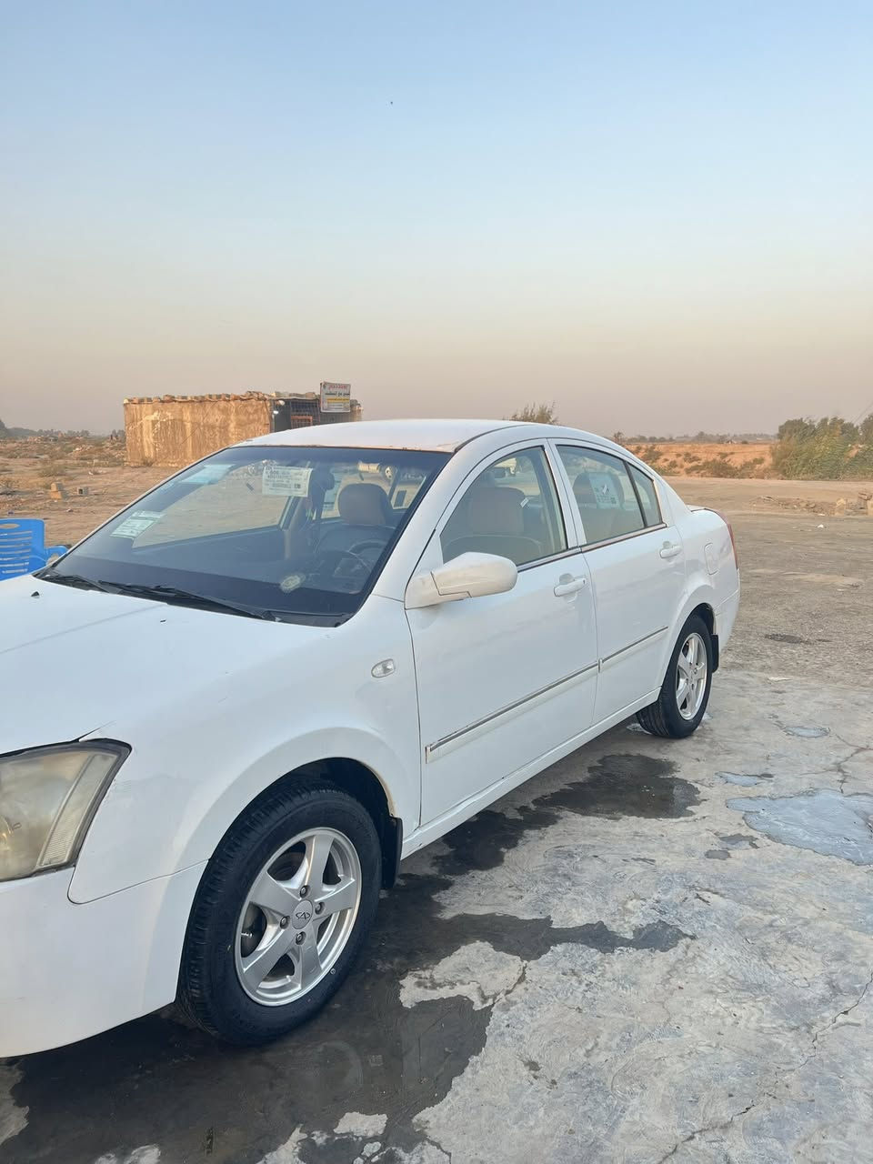 يالله اسلام عليكم شيري A5للبيع ترايك وين متريد سياره حلوه وناعمه محرك كارتون لا تنقيص ولا تبخير كير اوتوماتيك ميكانيكي بس الجناي يعرف شنو ميكانيكي  يعني ليستهلك ولا ينقص دهن ولا يحرك دهن تبريد ثلج تخم تاير جديد كماليات كامله دوشمه جديده شاشه مسجل شغال رقم انكليزي بغداد داخله هزه جديد  سياره مال موضف من لدوام للبيت ممتعوبه السعر 55ورقه وبيه مجال حك الجيه المكان بغداد ***********
