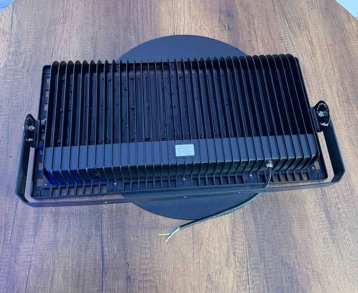 بروجكتر AIKO
500W
IP 66
ضمان سنتان


**إذا كنت صاحب هذا الإعلان وتريد حذفه لأي سبب، رجاءا أرسل رسالة إلى الدعم الفني**