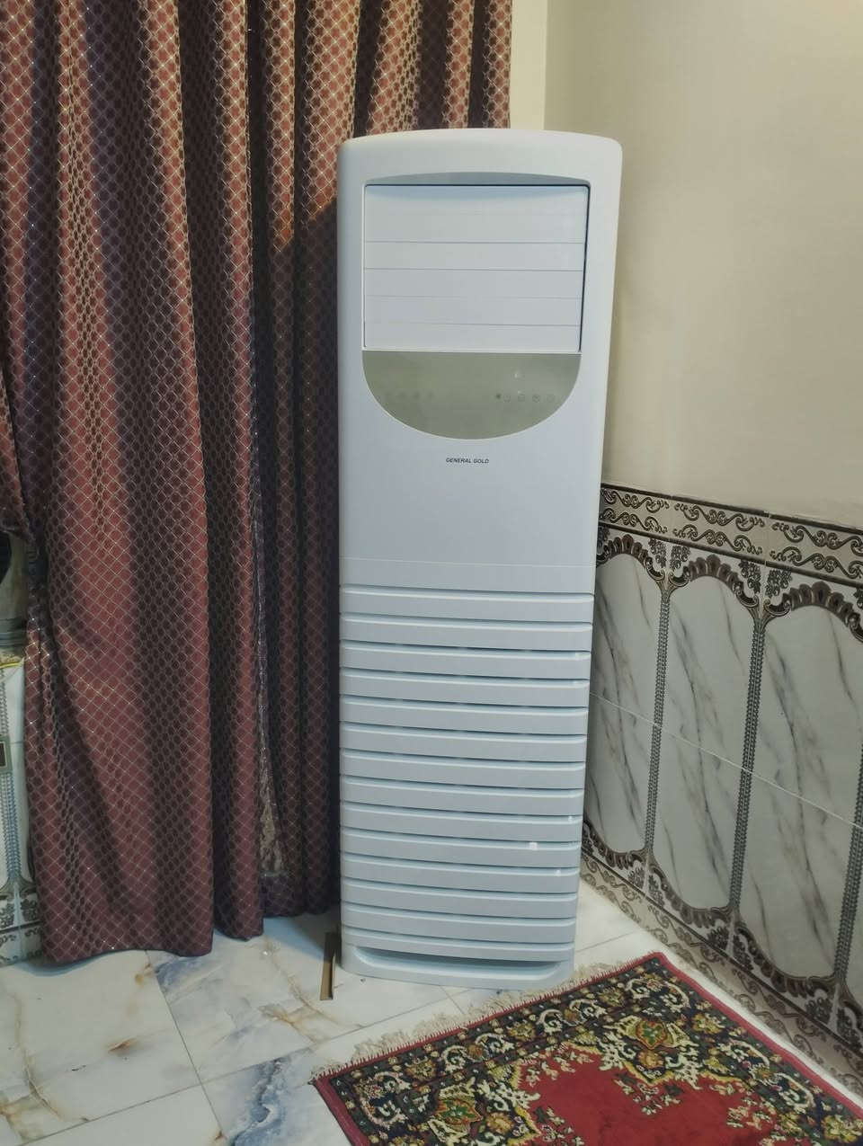 سبلت 3 طن عامودي جنرال غير مستخدم فقط مفتوح من الكارتون***********
