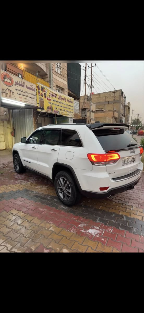 سلام عليكم
للبيع جيب لاريدوو موديل 2017 

فوول مواصفات ما عدا الفتحة محركV8 5700

حادثهة  جاملغ الايسر والبنيد فقط لا غير

📍العنوان: بغداد حي اور قرب كلية الامام الكاظم
الهاتف (***********)

السعر 210 $
