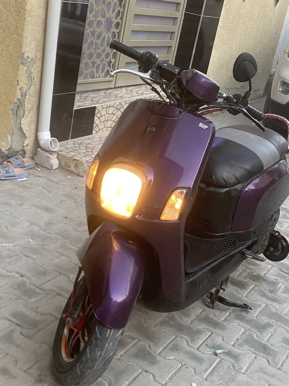 سلام عليكم دراجه بوليس لبيع دراجه نضيف كلش واي نقص مابيه مكينه ما مابيه شي كابريتر جديد كله شغاله لايك عالي ناصي سلف شغاله لا نضوح ولا تنقيص السعر ٥٠٠العنوان المنصور الشراي خاص او والرقم ‭٠٧٧٨ ٣٢٣ ٦٦٧٠‬
